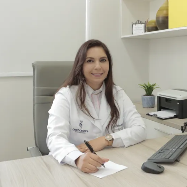 Dra. Fabiana Muniz, mastologista em Cuiabá